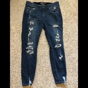 Torrid Bombshell Skinny destructed jeans 16 R